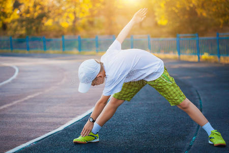 虽然不算惊 虽然不算惊